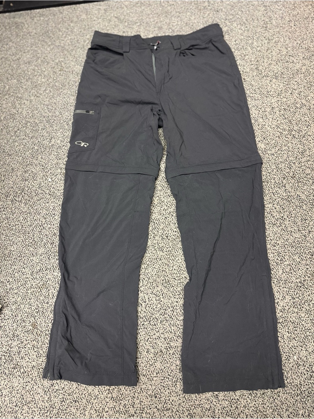 Outdoor Research Men’s Equinox Black Zip-Off Cargo Hiking Pants 32
